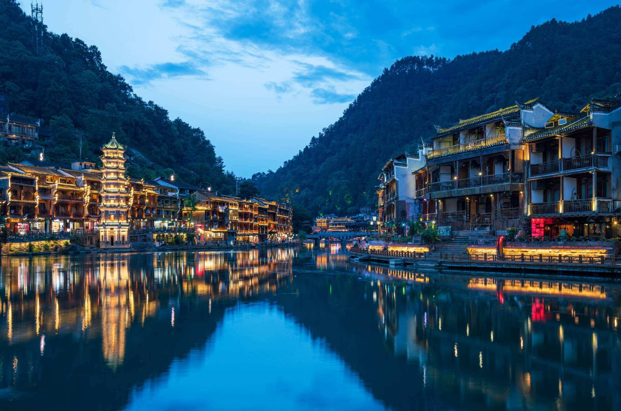 红色足迹与绿色画卷，湖南，红色故土，绿色家园