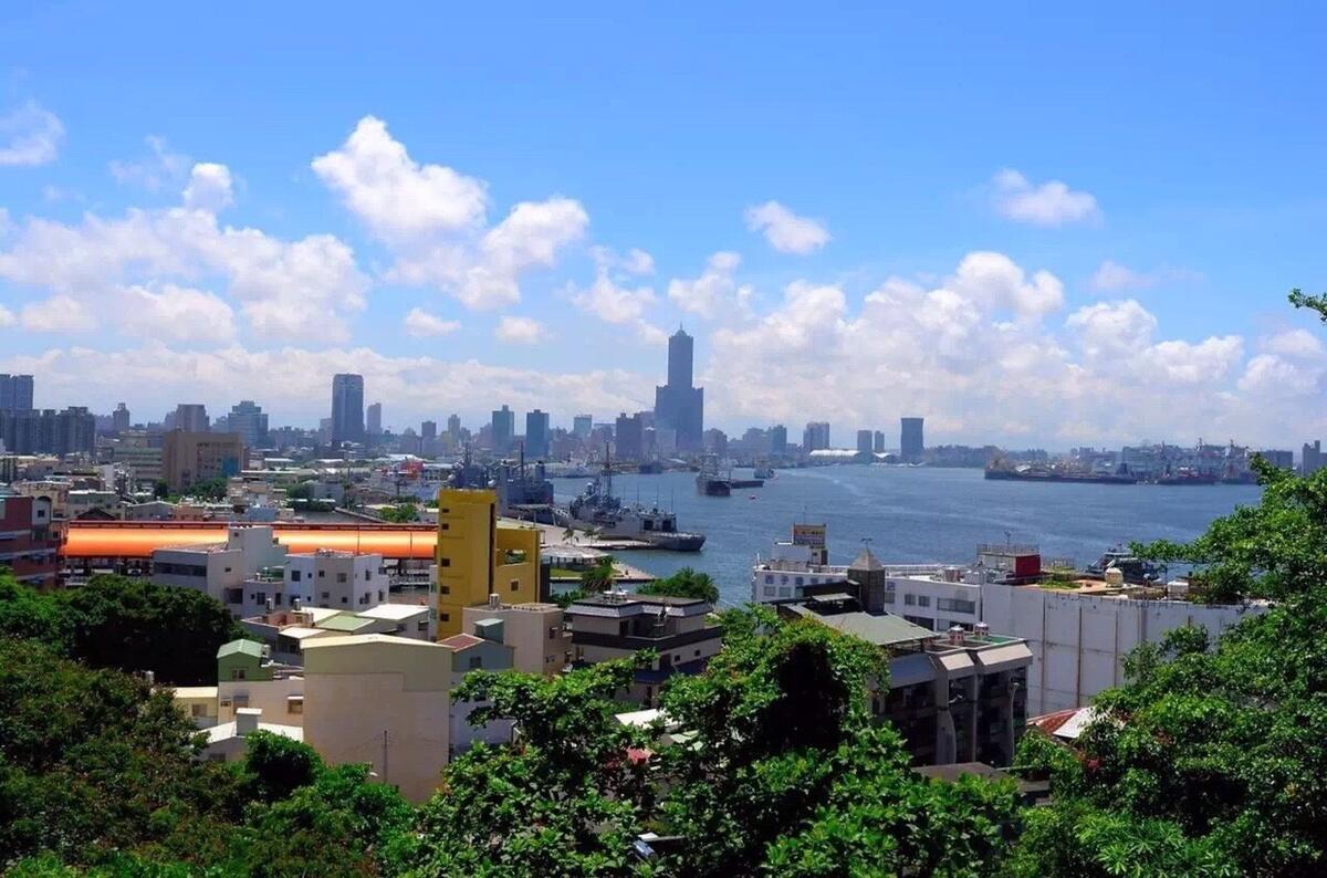 坚定立场,坚守底线,外交部发言人谈台湾问题与和平发展